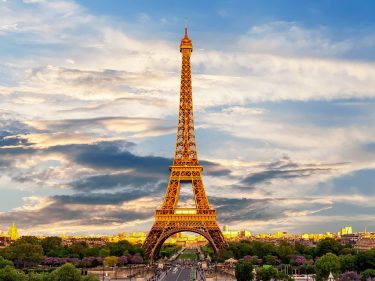 In France, 25,000 outlets of thirty major brands will soon accept Bitcoin (BTC)