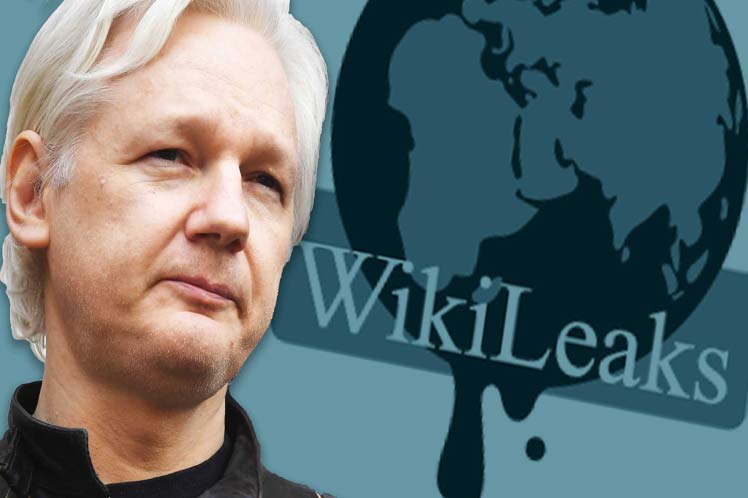 Kim Dotcom will give some Bitcoin BTC to help Julian Assange and Wikileaks